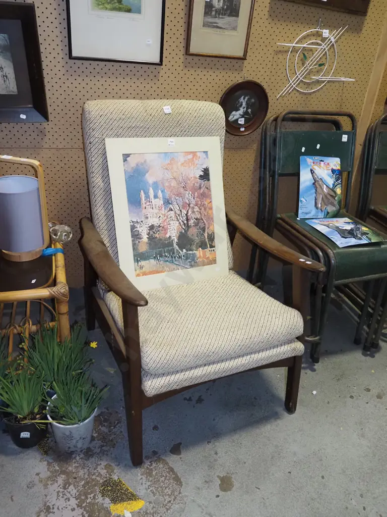 mid century reclining armchair - needs a clean Image 1++