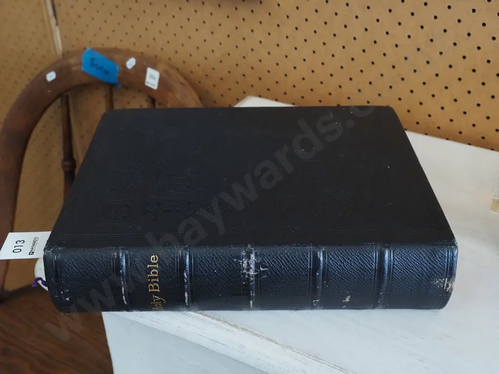 family bible Image 1++