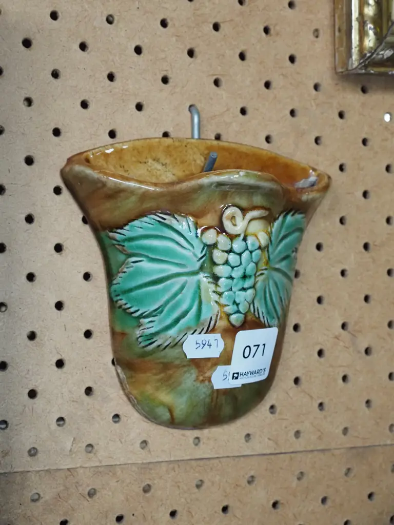 wall pocket vase Image 1++