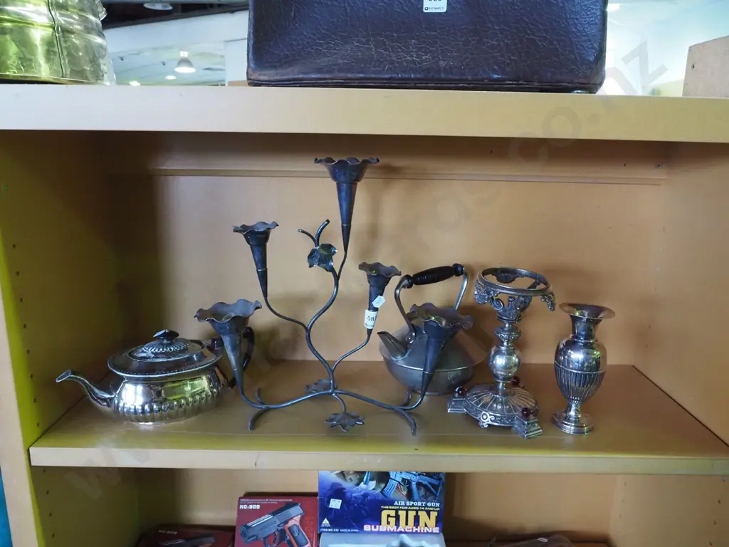 plated ware ; epergne, teapots etc Image 1++