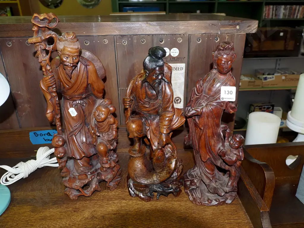 3x carved wooden Asian figurines H360 Image 1++