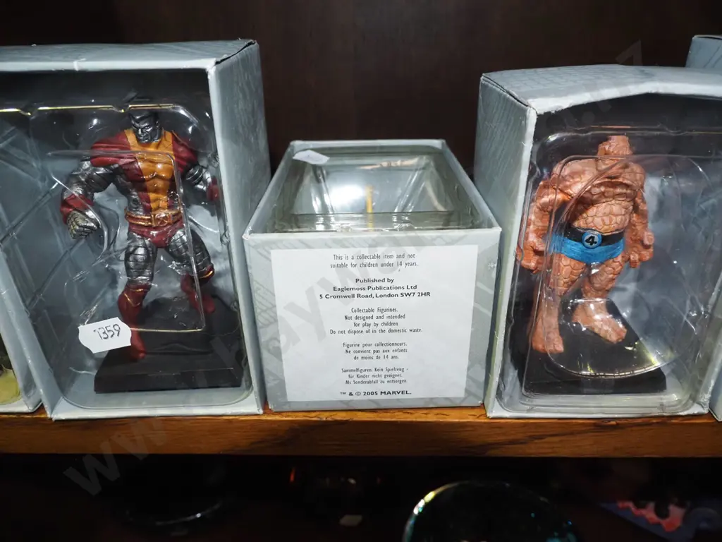 5x boxed action figurines H125 Image 1++