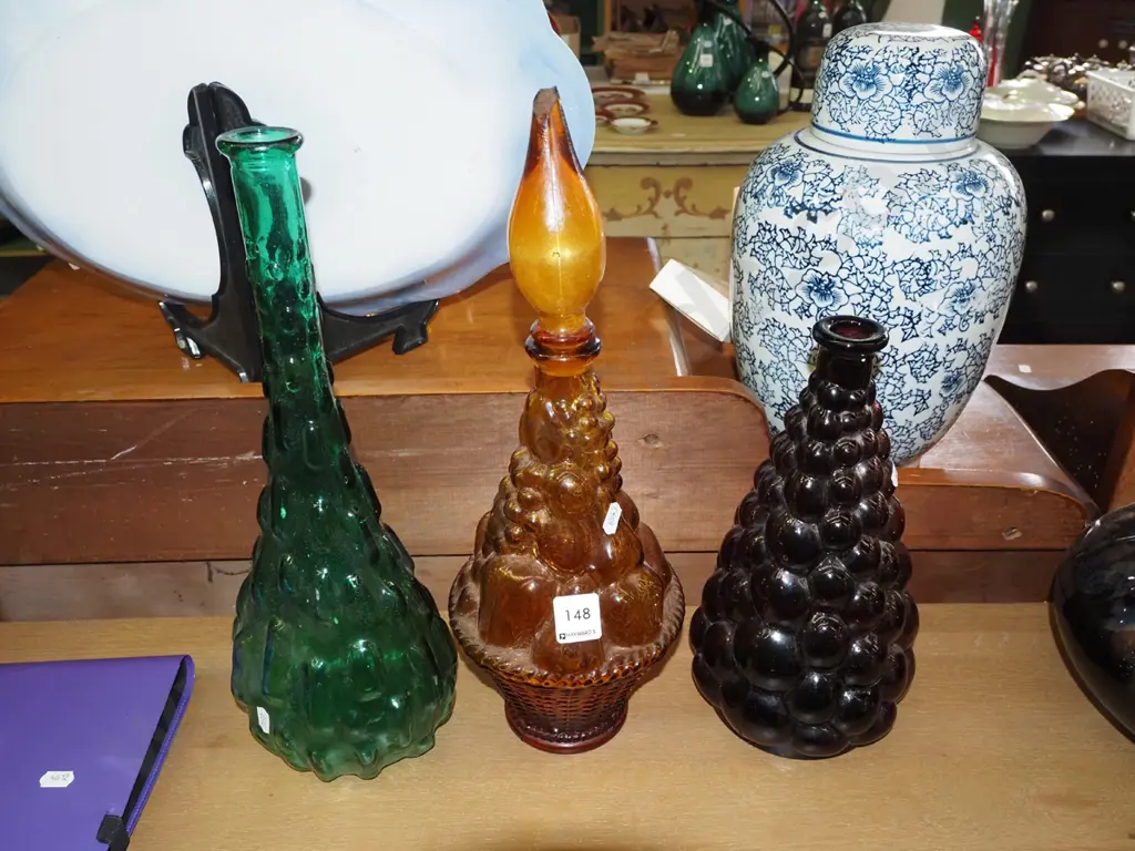 3x genie bottles - no stoppers, damage Image 1++