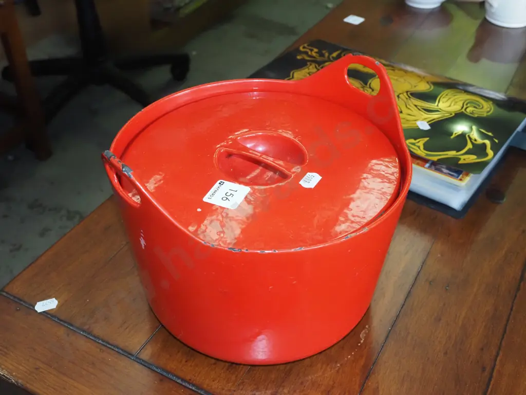 cast iron and enamel Timo Sarpanva pot/dutch oven Image 1++