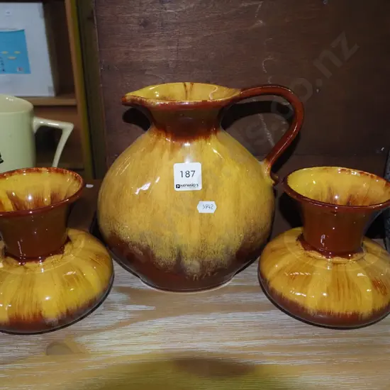 Blue Mountain vases H210