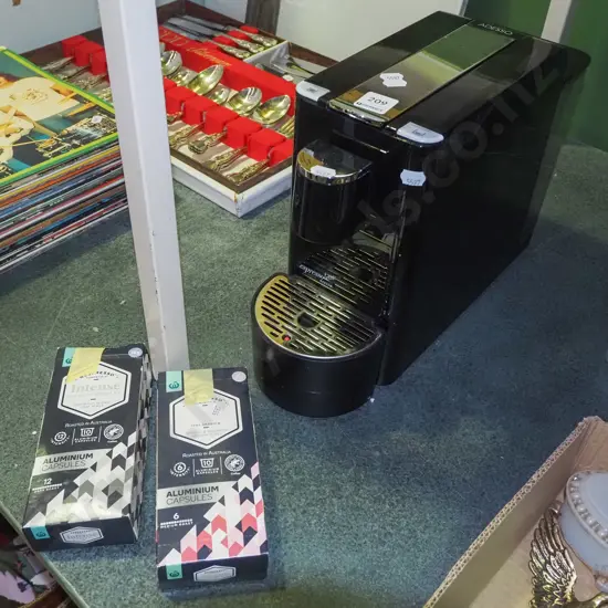 Adesso pod coffee machine