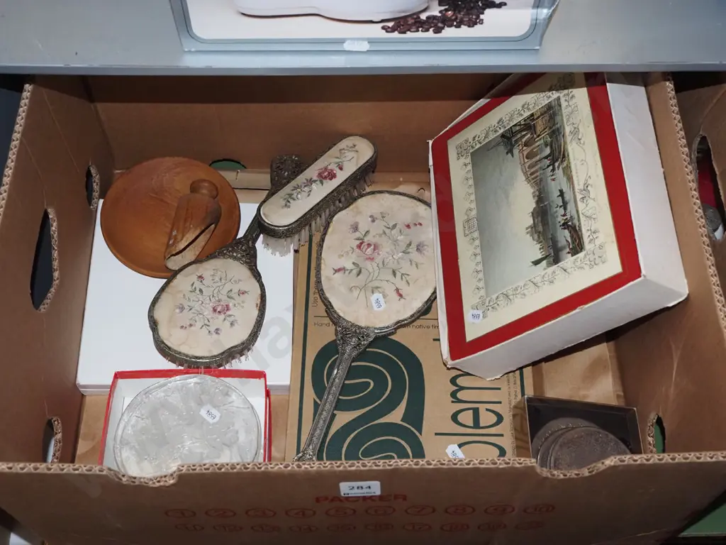 box; placemats, coasters etc Image 1++