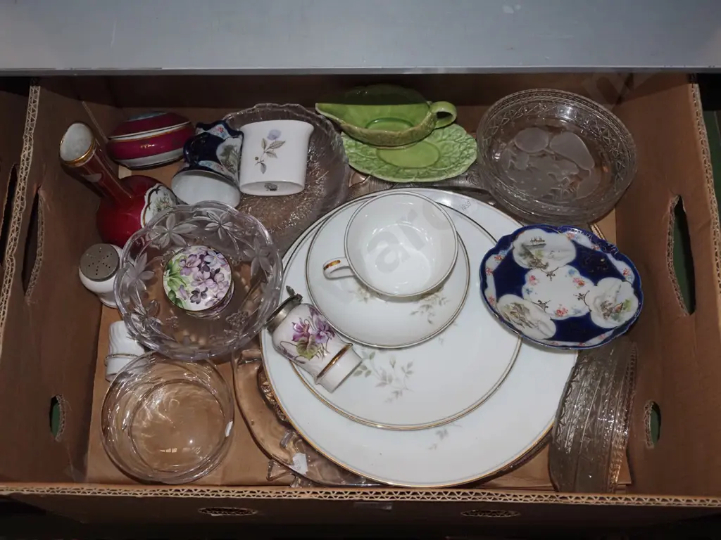 box; crystal comport, bowls, gravy boat etc Image 1++