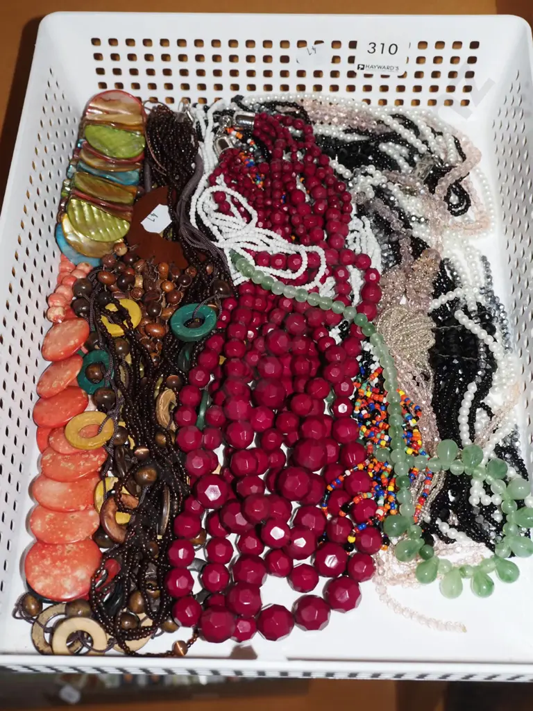 plastic tray of costume jewellery - tray not included Image 1++