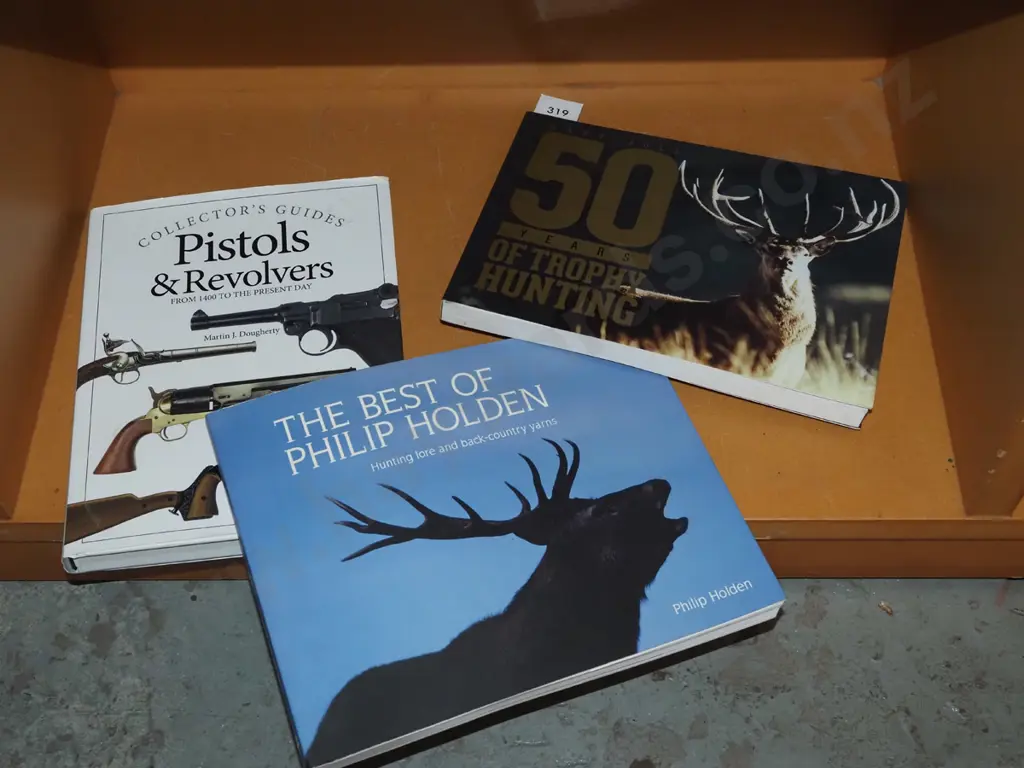 hunting and armament books Image 1++