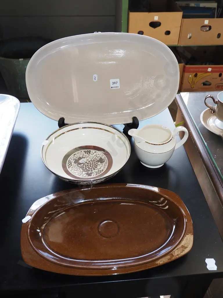 Richmond Pottery ashet, Temuka steak plate, jug, bowl Image 1++