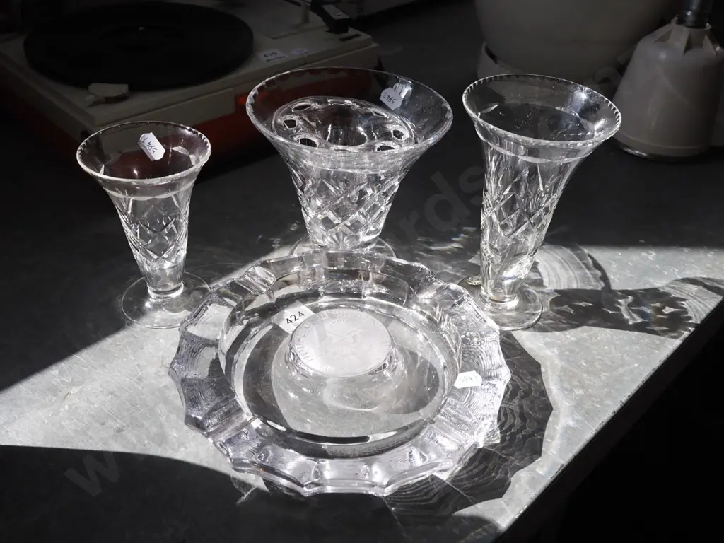 3x cut crystal vases, USA House of Representatives ashtray Image 1++