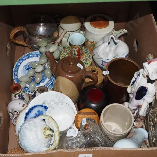 box; figurines, faux grapes, cups etc