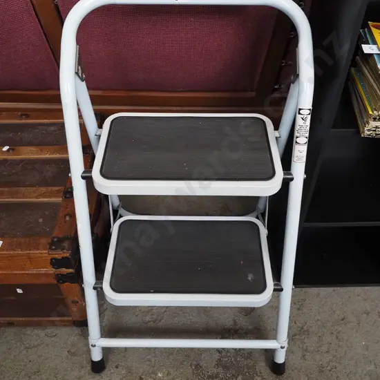 small 2 step ladder