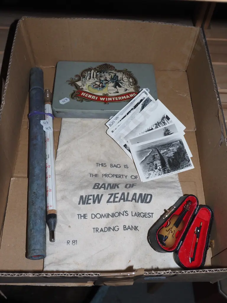 box; money bag, miniature violin, thermometer etc Image 1++