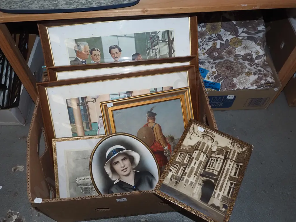 box; various prints Image 1++