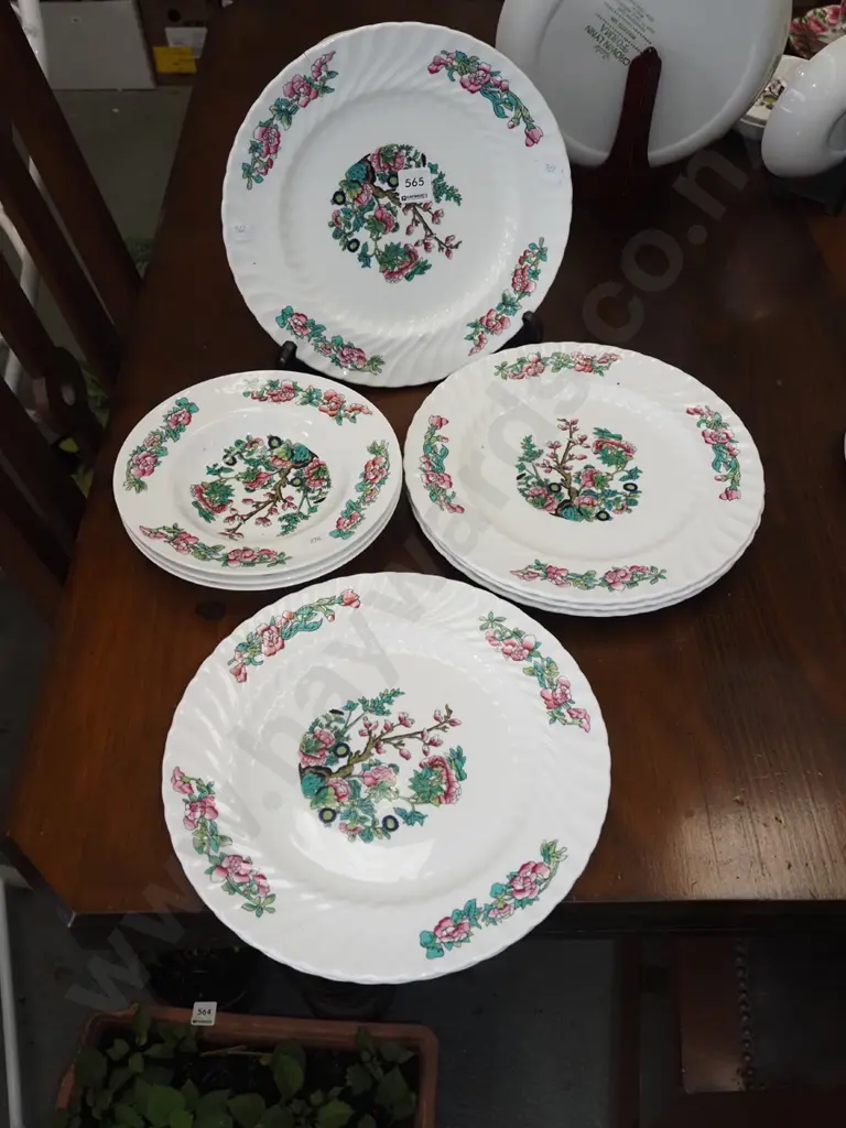 chrysanthemum and blossom decorated plates and bowls Image 1++