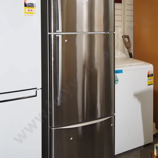 F&P anodised fridge/freezer with lower vege door - freezer needs a serious clean H1700 W650 D660