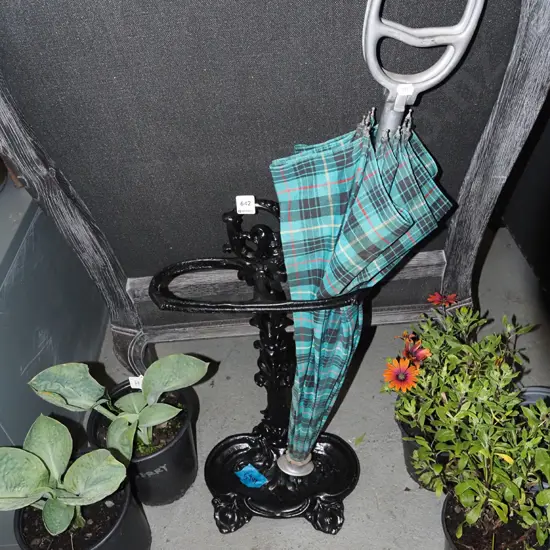 cast metal umbrella stand/umbrella/shooting stick