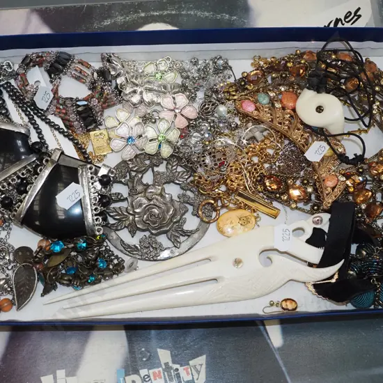tray of costume jewellery