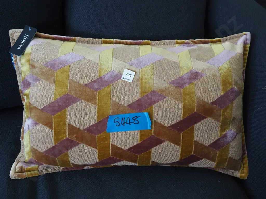 as new geometric cushion Image 1++