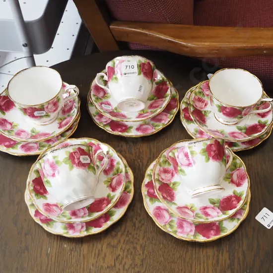 5x Royal Albert old country rose trios