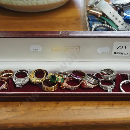 box of dress rings