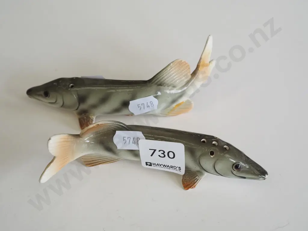2x ceramic fish themed salt and peppers Image 1++
