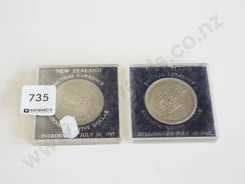 2x NZ commerative $ coins Image 1++