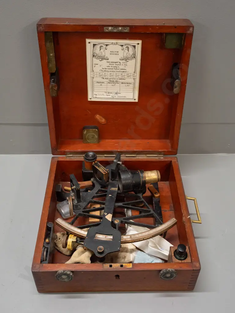 vintage sextant in fitted mahogany case - 1970s inspection certificate and resilvering receipt. Case H-130 W-290 D-300 Image 1++