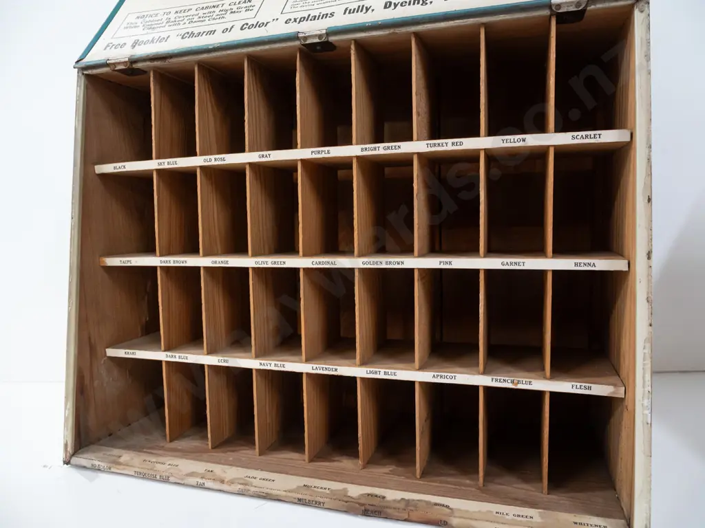 vintage Putnam Fadeless Dyes & Tints tin shop display / sales cabinet with slanted side and lift-up front, marked Quincy Image 1++