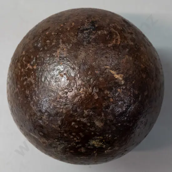 very heavy cast iron sphere (cannon ball?) D-130 Weight a bit over 9 kg