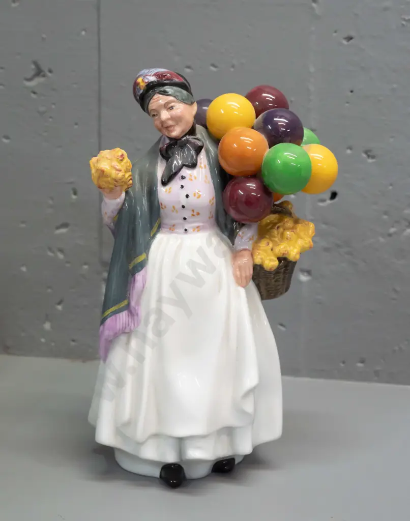 Royal Doulton "Biddy Penny Farthing" Balloon Seller figure H-220 Image 1++