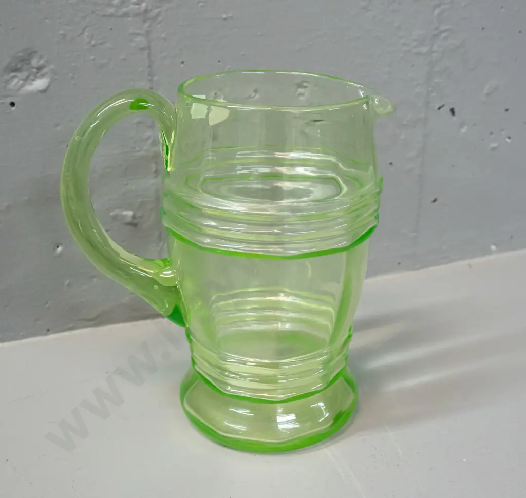 vintage uranium glass water jug H-190 W-165 Image 1++