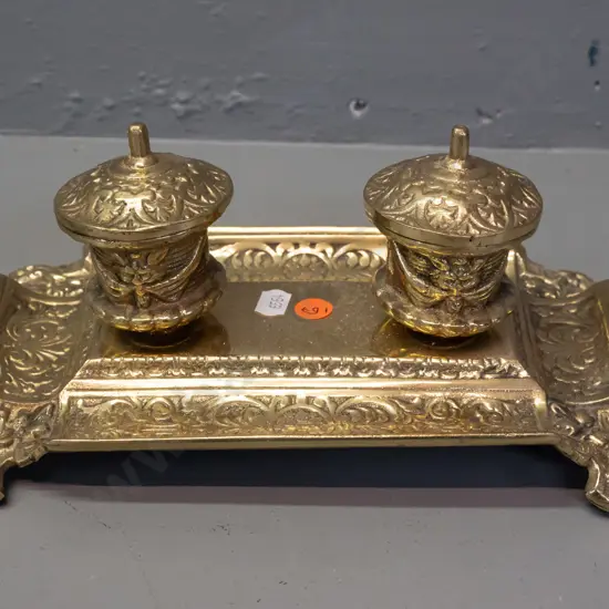 cast brass desk inkwell set with hinged lids, 2 porcelain inkwells H-110 W-240 D-135