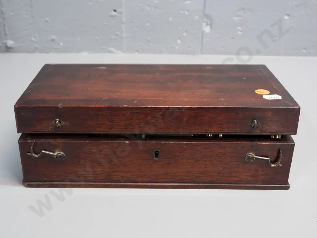 Antique Crichton London brass microscope in fitted mahogany case, 5 additional lenses & tray of slides. Case H90 W270 Image 1++