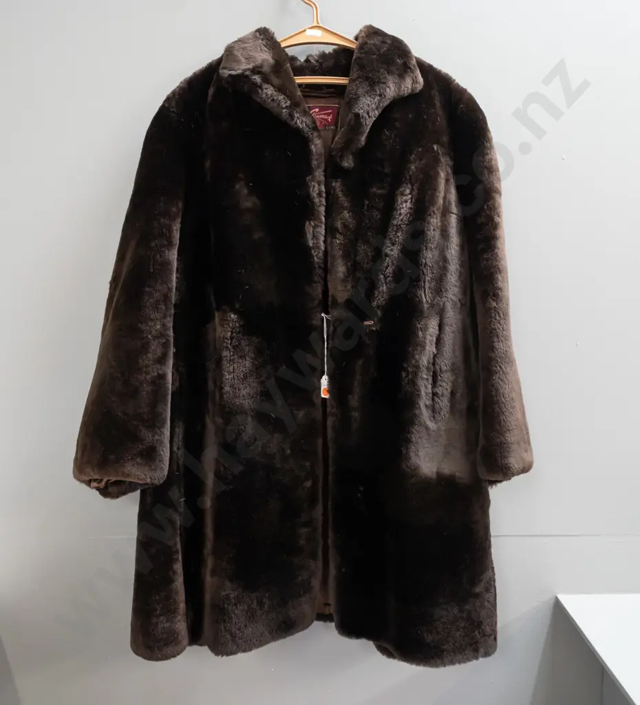 vintage Stenmark "beaver lamb" dyed lambskin coat - with Mar Barry of New Bond St label - small hole in lining Image 1++