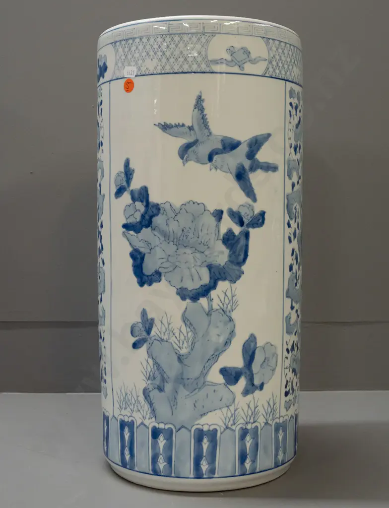 Chinese blue & white umbrella / stick stand with birds and floral decoration H-465 D-220 Image 1++