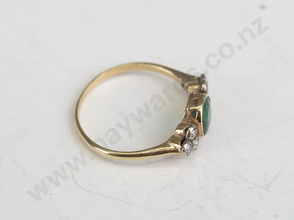 18ct natural emerald & 6 diamond antique ring 2.9gm - size S Image 1++