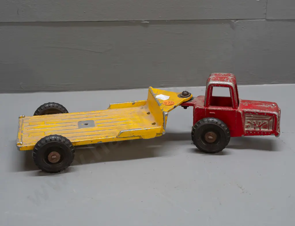 vintage cast alloy 2-wheel tractor with attached trailer - no maker's marks, has paint wear and hole in trailer where Image 1++