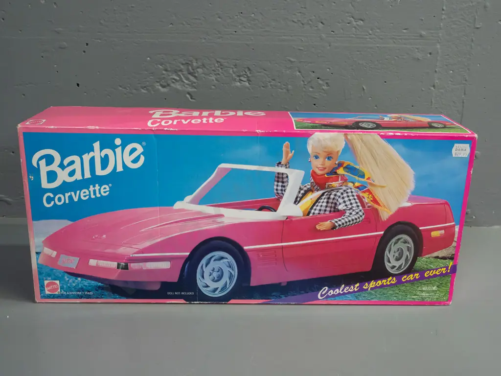 1994 Arcotoys / Mattel Barbie Corvette in sealed original box H-115 L-540 W-230 Image 1++