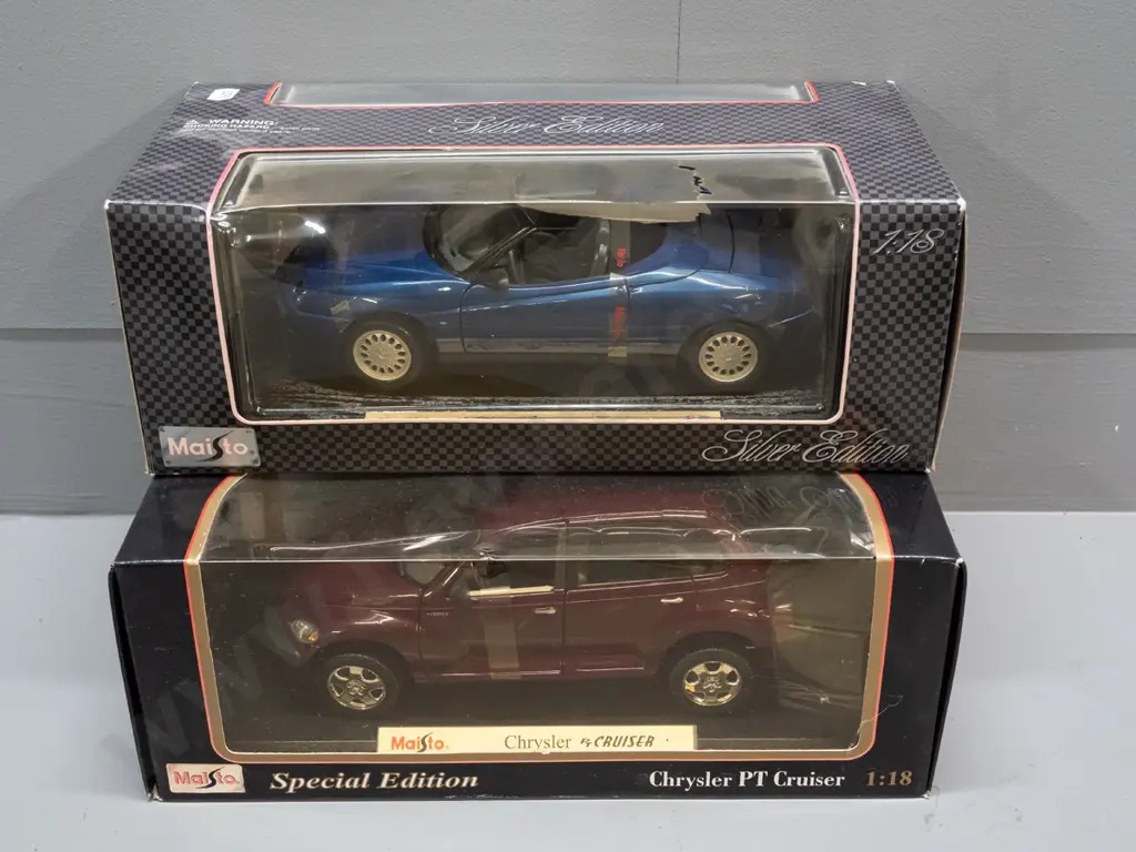 2 Maisto boxed 1:18 scale die-cast model vehicles - Special Edition Chrysler PT Cruiser & Silver Edition 1995 Alfa-Romeo Image 1++