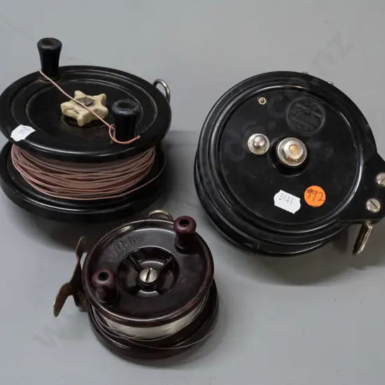3 vintage bakelite fishing reels - larger 2 are Steelite Australia D-120 (one has some damage) & smaller marked Alpha