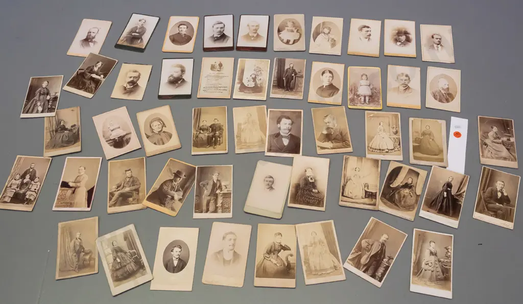 numerous vintage small cartes de visite photographs - 18 from Dunedin studios, others mostly Edinburgh, Image 1++