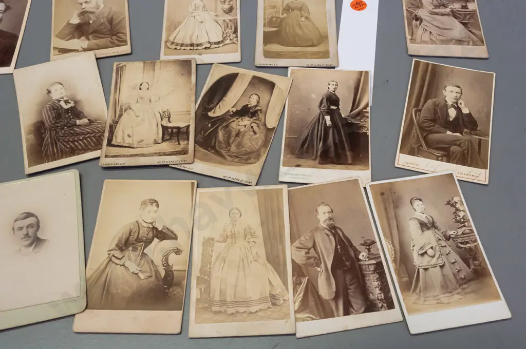 numerous vintage small cartes de visite photographs - 18 from Dunedin studios, others mostly Edinburgh, Image 1++