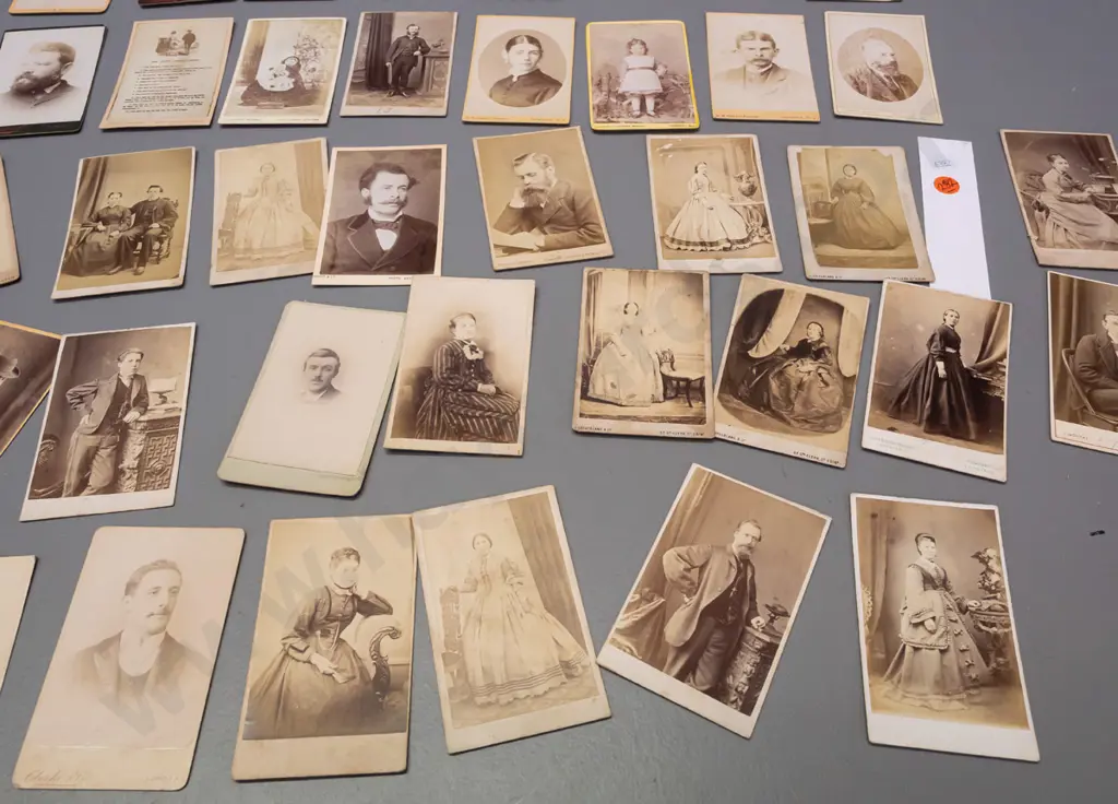 numerous vintage small cartes de visite photographs - 18 from Dunedin studios, others mostly Edinburgh, Image 1++