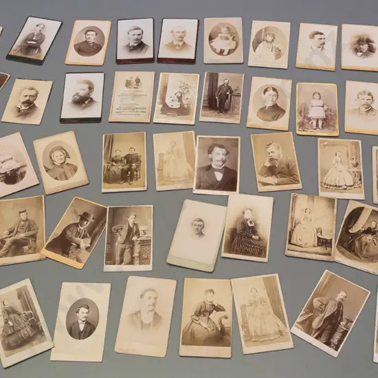 numerous vintage small cartes de visite photographs - 18 from Dunedin studios, others mostly Edinburgh,