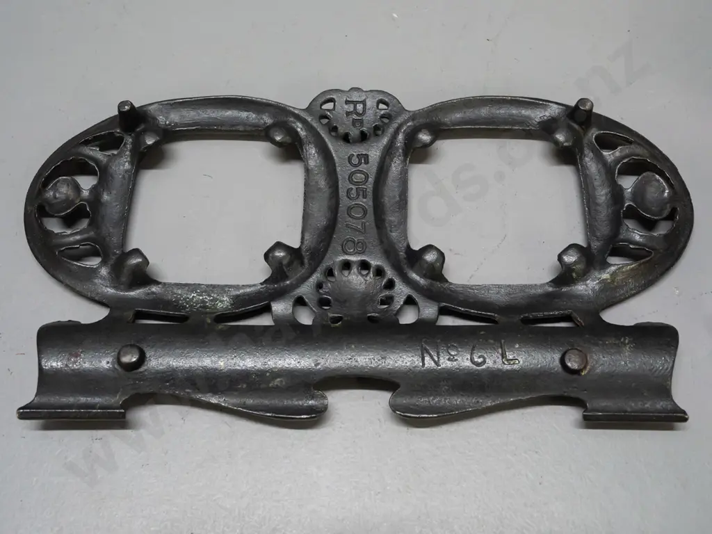 copper-finish cast metal desk set with 2 heavy glass inkwells, no lids L-270 Image 1++