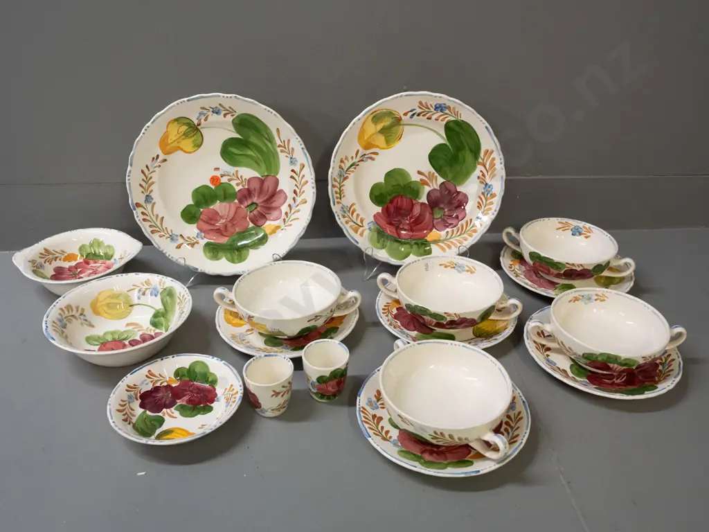 Simpsons Chanticleer / Belle Fiore table ware - 2 dinner plates, 5 soup bowls and saucers, 3 bowls, Image 1++