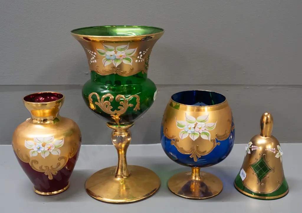 4 pieces of vintage coloured Italian and Bohemian glass - green goblet has wear to gilt, blue goblet has small chip to Image 1++